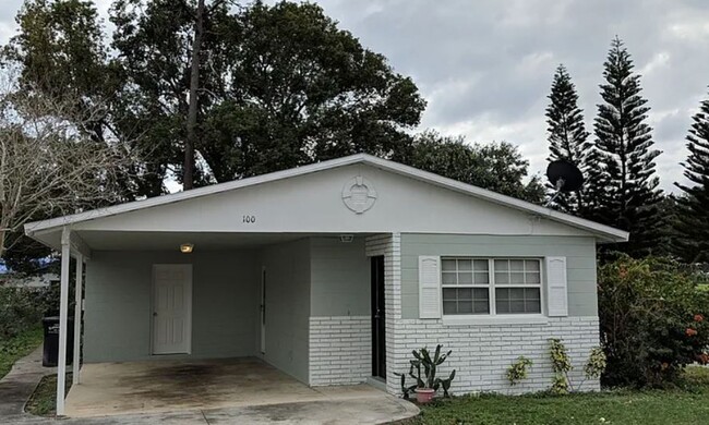 Charming 3-Bedroom Home on a Corner Lot in... - Charming 3-Bedroom Home on a Corner Lot in...