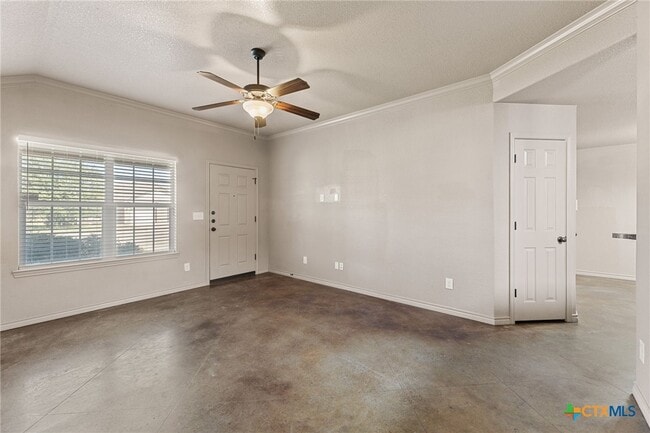 Photo - 609 Karey Dr