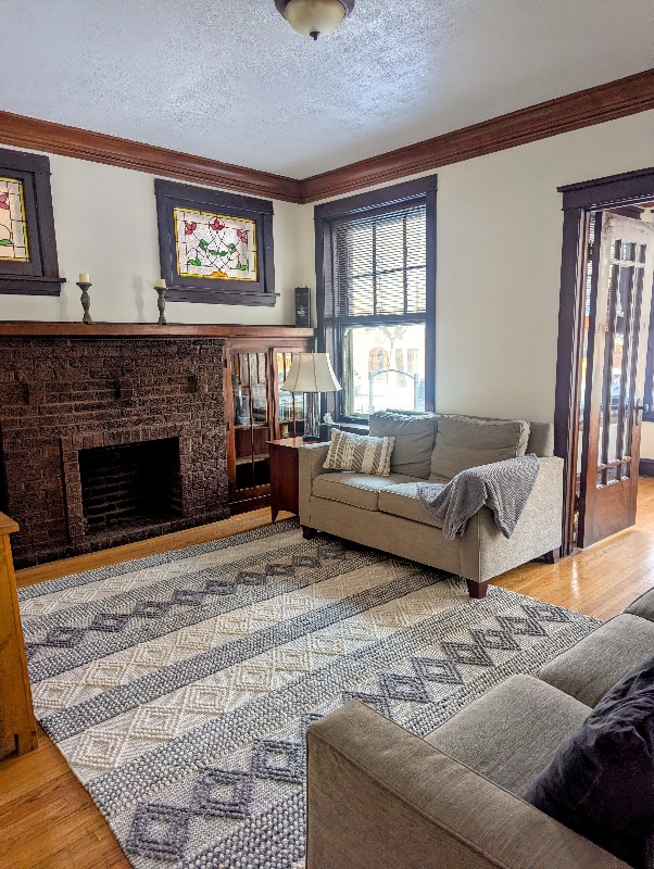 Photo - 3619 N Claremont Ave Unit 1