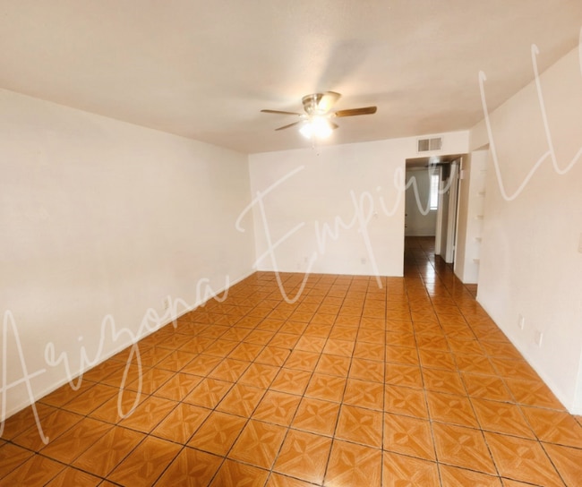 Photo - 337 N 93rd St Unidad 2