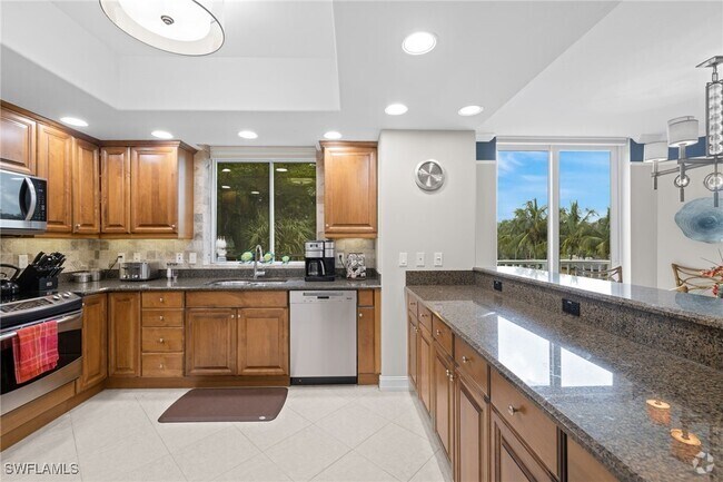 Building Photo - 2748 Tiburon Blvd E Unit C202 Rental