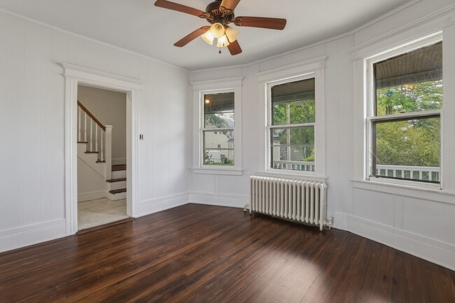 Photo - 152 Dekalb Ave