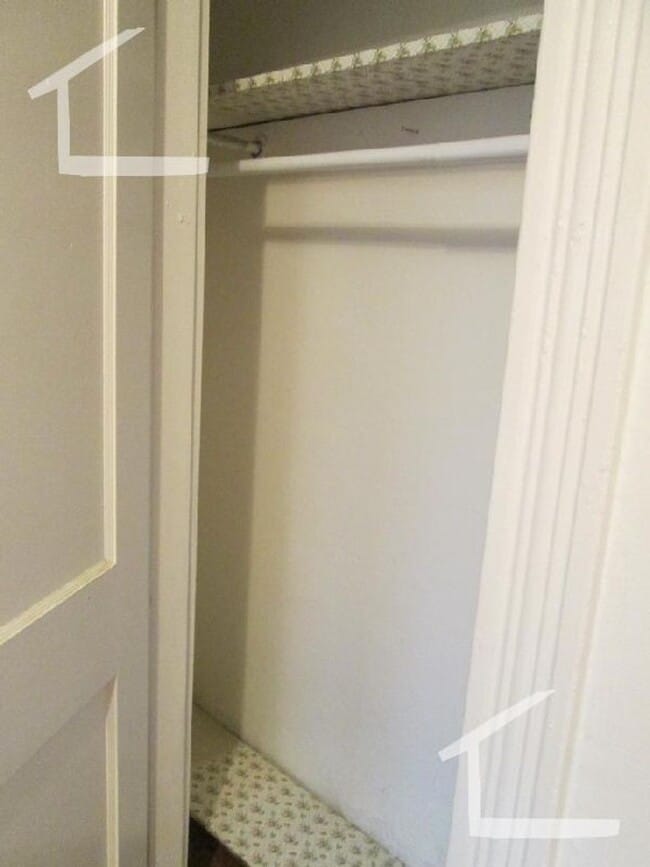 Building Photo - 3bed1bath in Brighton is available in 9/1