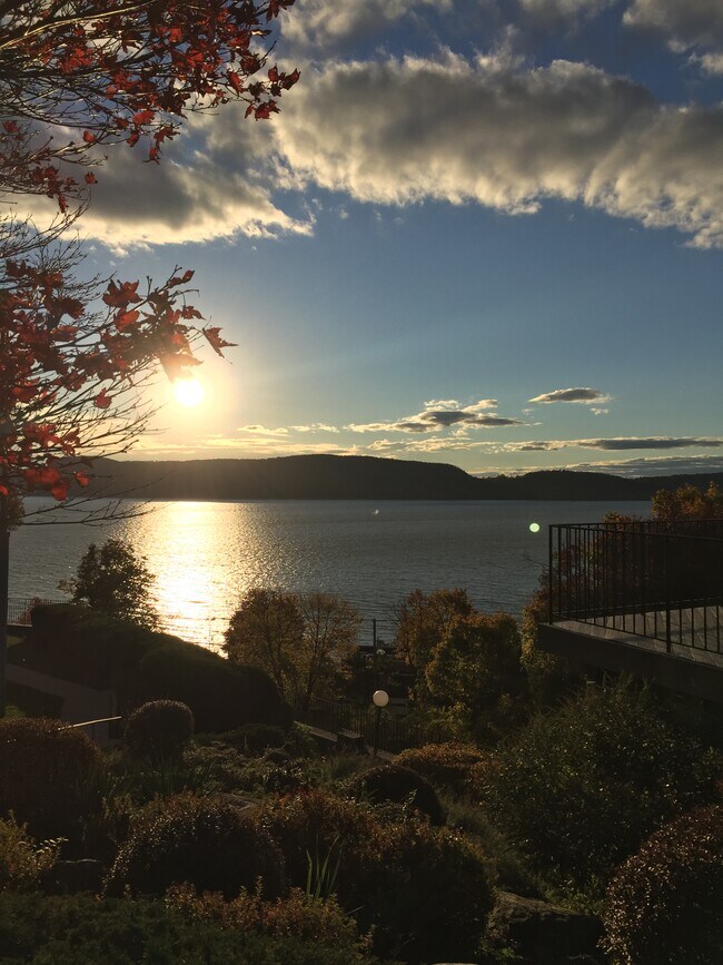 Photo - 24 Hudson Point Ln Unidad 24