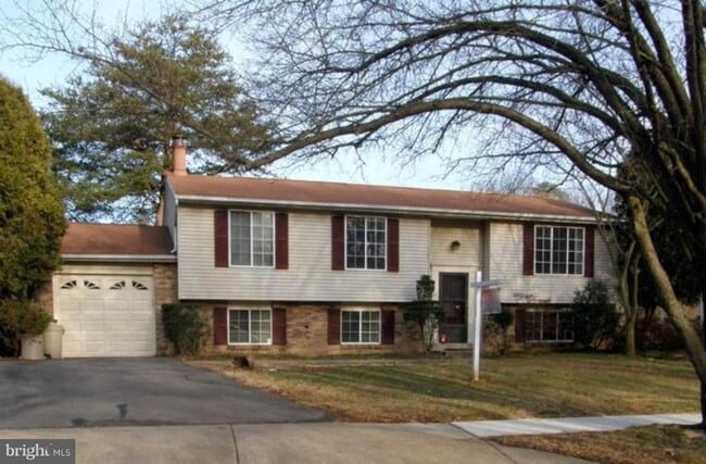 Photo - 9218 Briarchip St House