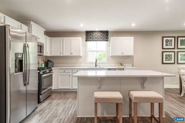 Photo - 91 GUNNISON Dr