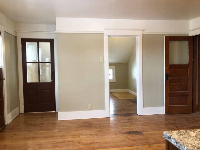 Photo - 3702 E Plankinton Ave Unit Upper