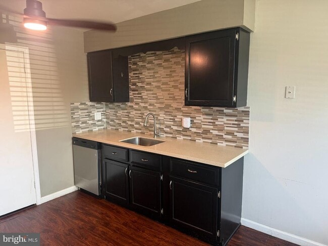 Photo - 612 N Shady Retreat Rd Unit 11