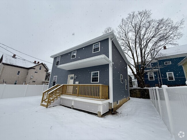 Building Photo - 10 Arch Ave Rental