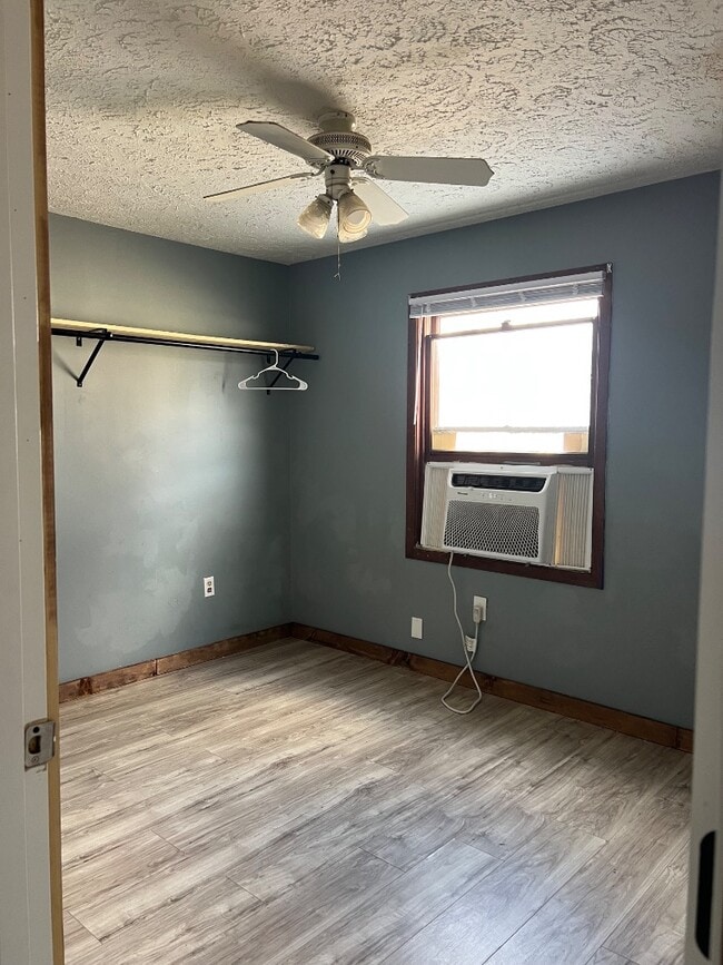 Photo - 525 Carey St