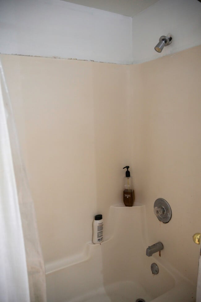 Photo - 1349 N Wolcott Ave Unit g
