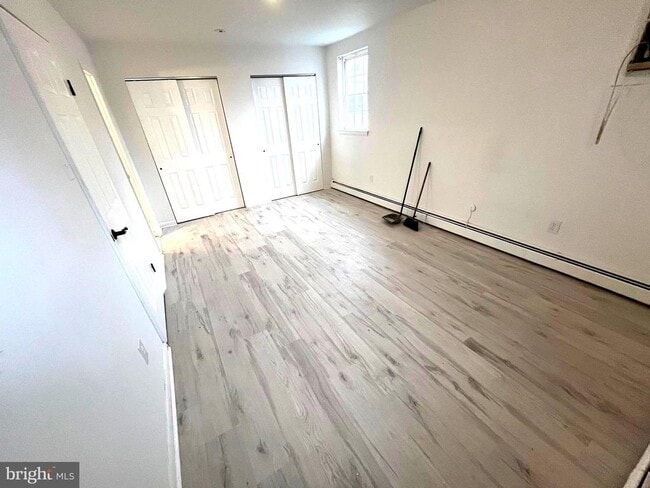 Photo - 6010 Bingham St