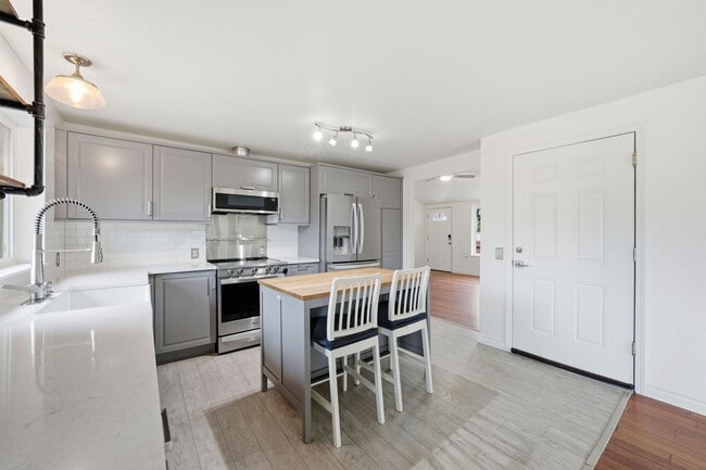 Photo - Spacious Lot + Modern Upgrades in Auburn