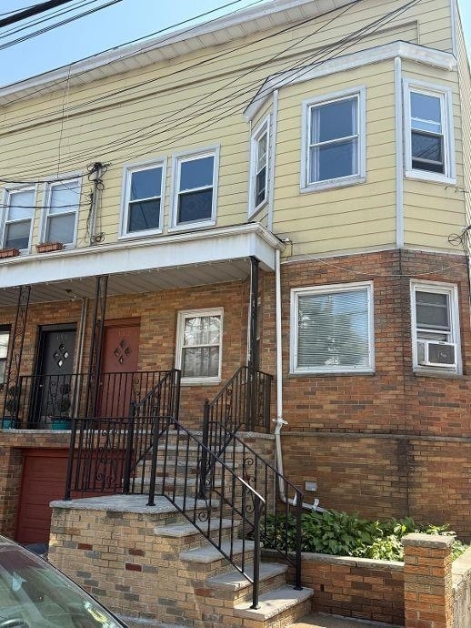 Building Photo - 152 W 27th St Rental