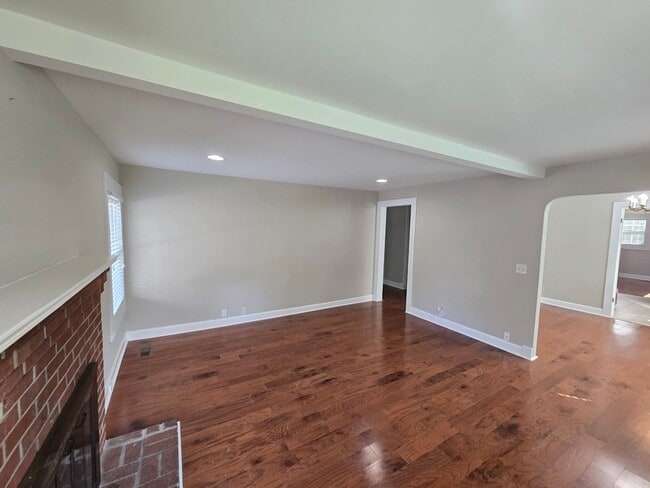 Photo - 4094 University Dr Unit A