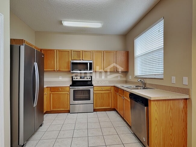 1226 Loretto Cir