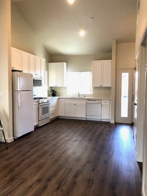 Photo - Kern Avenue Apartments
