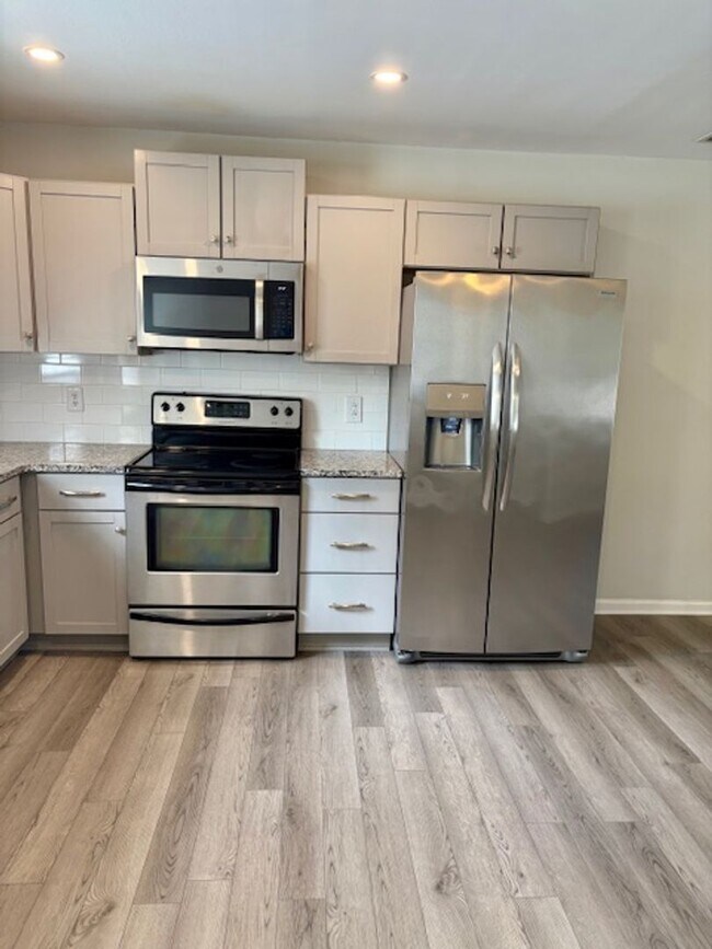 Photo - Charming Three Bedroom Duplex on Harborvie...