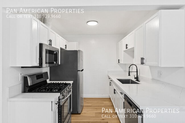 Building Photo - 638 Nebraska Ave Unit 3