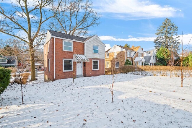 Photo - 3 Bedroom, 1 Bathroom Rental in Avalon