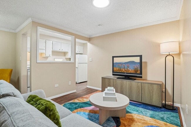 Photo - Lorinda Apartments