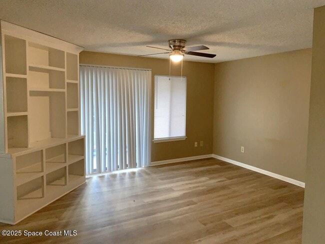 Photo - 3515 Sable Palm Ln Unit M