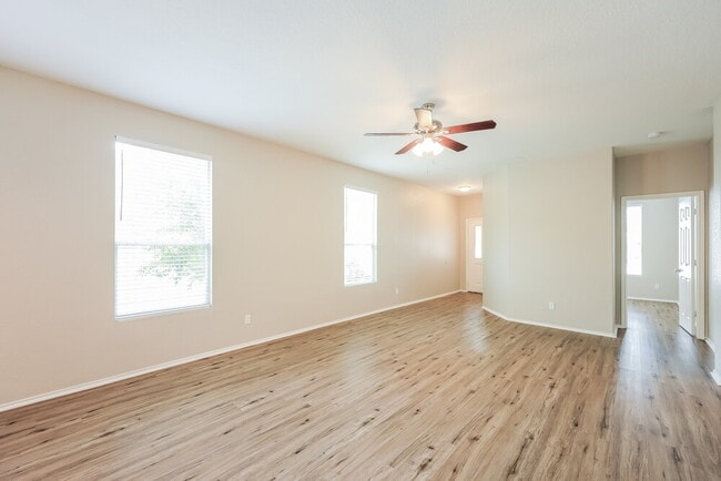 Photo - 27330 Wrought Iron