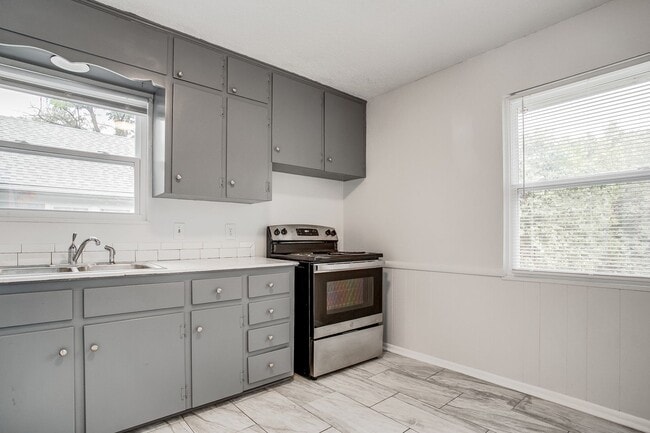 Photo - 3604 E 61st St Unidad 3604