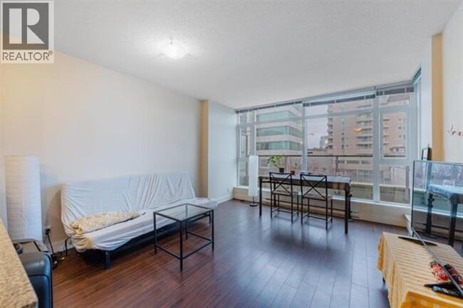 Photo - 8068 Westminster Hwy Unité 512