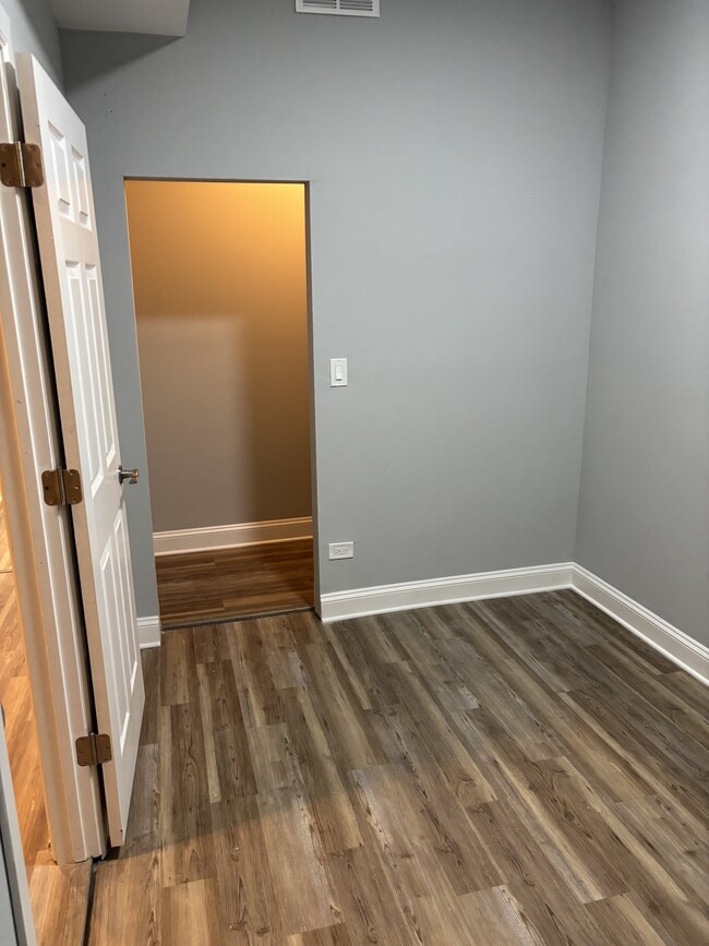Photo - 1620 S Kedvale Ave Unit #2