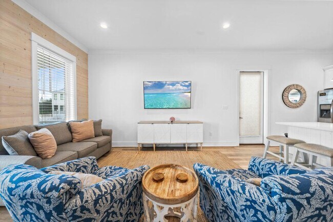 Photo - 7 W Gate Unit ID1322626P