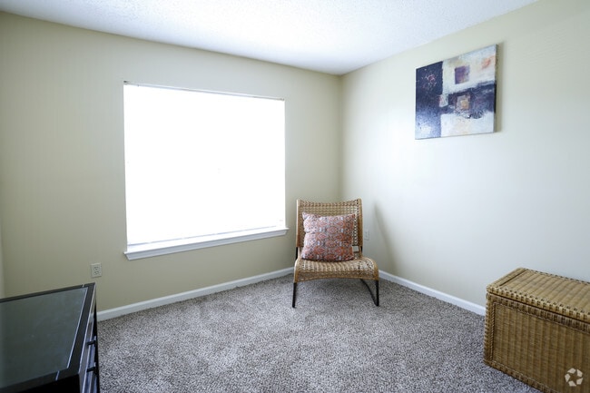 2BR, 1BA