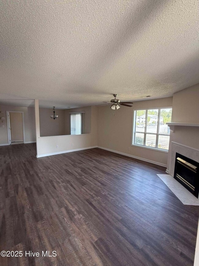 Photo - 118 Breezewood Dr Unit D