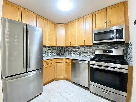 Photo - 2 bedroom in Bronx NY 10463 Unit 6F