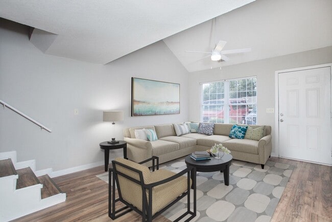The Lofts At Crown Point 3 bedroom - The Lofts At Crown Point 3 bedroom Unidad 317 Crown Point Dr.