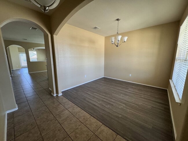 Photo - 6406 Clear Brook Dr