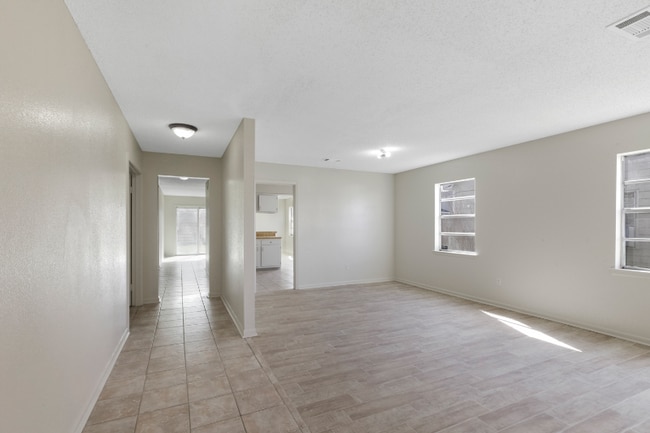 Photo - 4025 Glenmere Dr