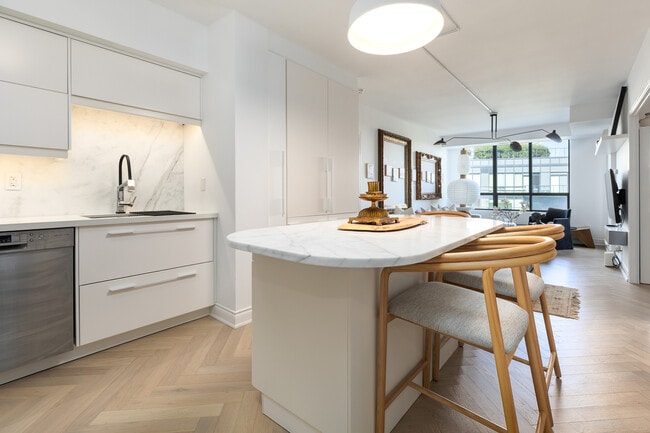 Photo - 20 Collier St