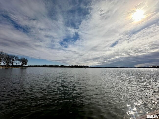 Photo - 136 E Hazel Dell Ln