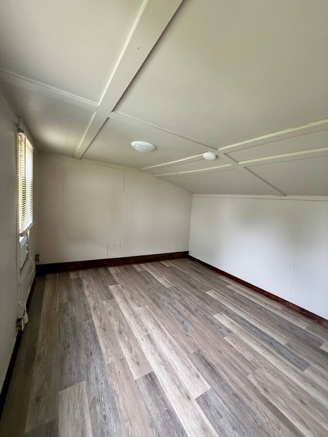 Photo - 844-MF2-E Unit C