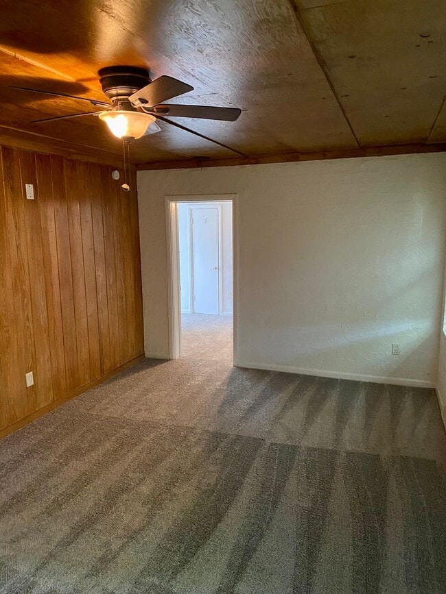Photo - Cozy 1/1 duplex unit on a large lot - Available in June. Unit E1