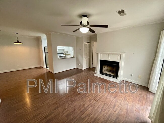 Photo - 229 Windsor Point Rd Unit Apt 5H
