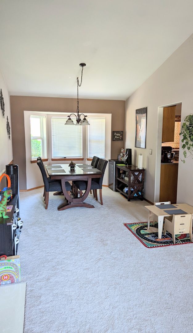 Photo - 17180 Sawyer St SE