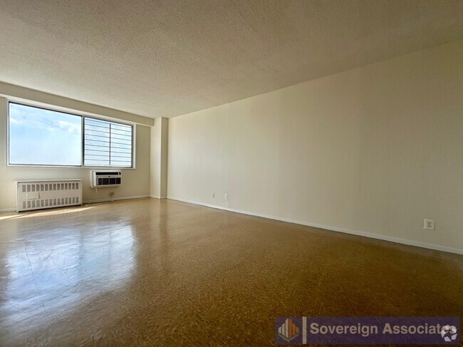 Building Photo - 40 E Sidney Ave Rental