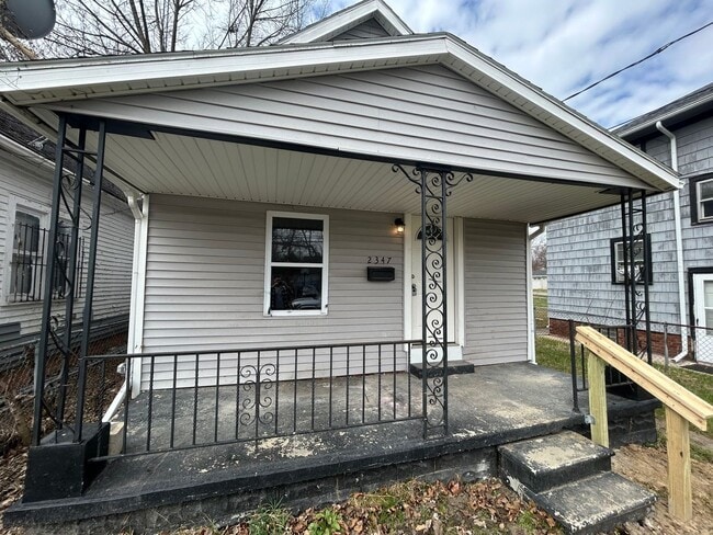 Photo - Charming 2-Bed Home Near Ottawa Park & University of Toledo