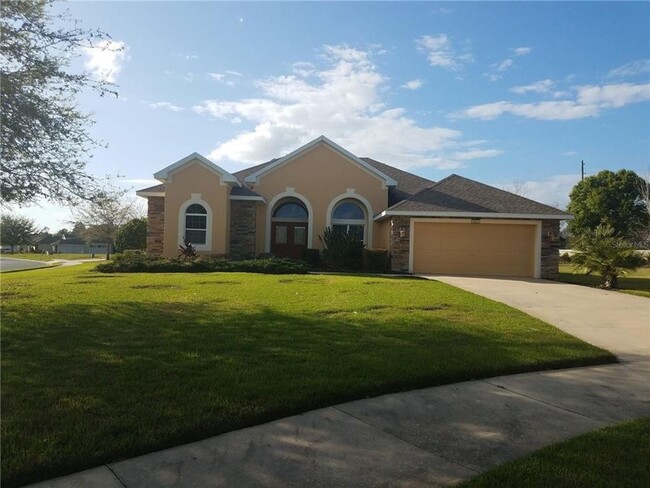 Beautiful home in Lakes of Mt. Dora - Beautiful home in Lakes of Mt. Dora