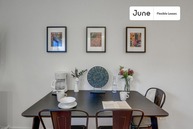 Photo - Cute ROOM at The Atlantic House Unidad 1