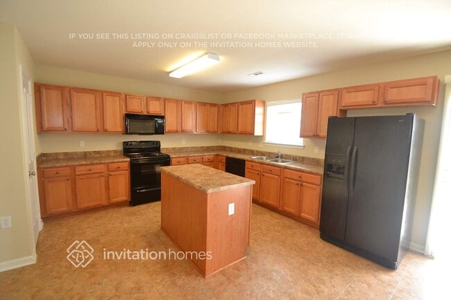 Photo - 3923 Damask Drive