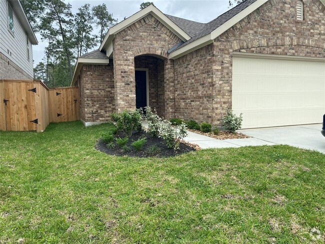 Building Photo - 2010 Ballesteros St Rental
