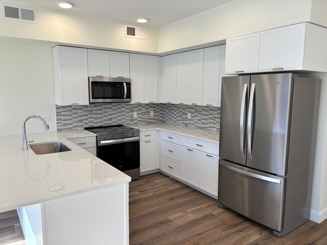 Photo - 156 Alpine Ln Unit 201